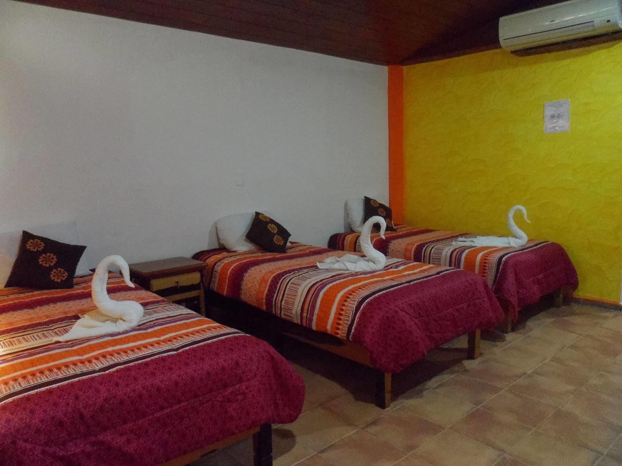 Hotel El Hormiguero Playa del Carmen Exterior photo