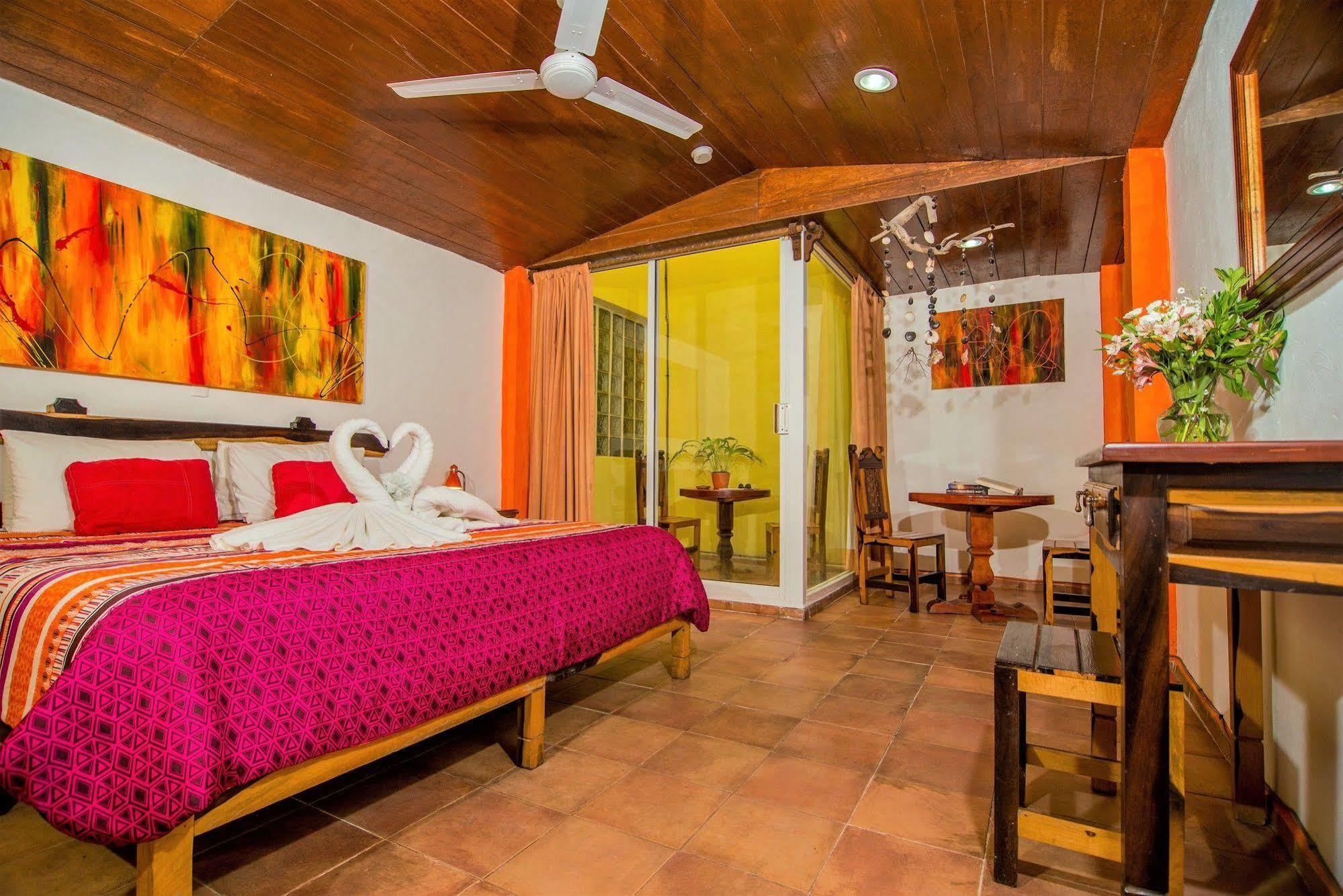 Hotel El Hormiguero Playa del Carmen Exterior photo